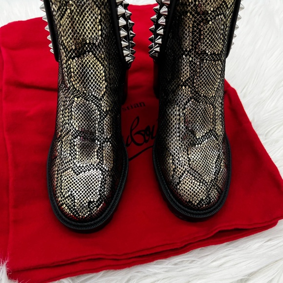 CHRISTIAN LOUBOUTIN | Crapahutta Spiked Snakeskin-Embossed Suede Chelsea Boots - Picture 7 of 10